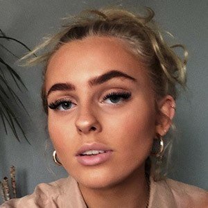 Louise Madsen image 2