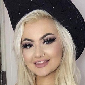Lowri Rose-Williams, 26 (TikTok Star)