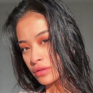 Loynaphe, 26 (Star di YouTube)