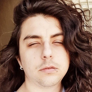 Luan Novitt, 37 (YouTube明星)