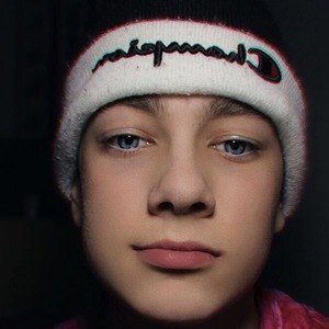 Luca Schaefer-Charlton, 21 (TikTok明星)