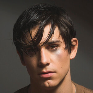 Lucas Piraino, 30 (World Music Singer)