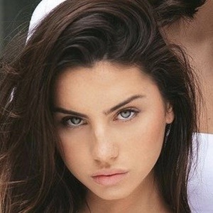 Luci Levant image 4