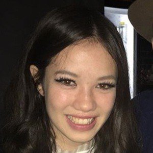 Lucy Sugerman, 24 (流行歌手)