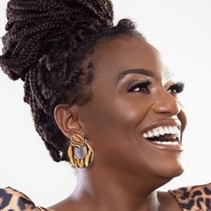 Ludmillah Anjos, 38 (World Music Singer)