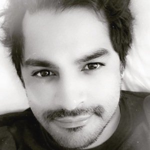 Lui Calibre, 41 (YouTube Star)