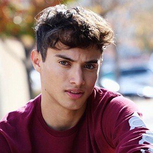 Luis Alonso, 27 (YouNow Star)