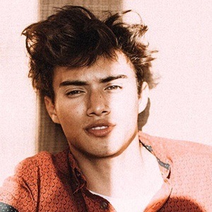 Luis Alonso, 27 (YouNow Star)