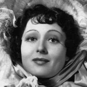 Luise Rainer image 3