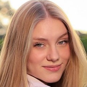 luizabakerr image 4