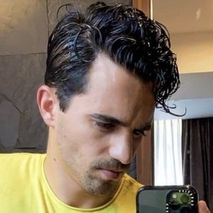 Luja Duhart, 39 (Pop Singer)