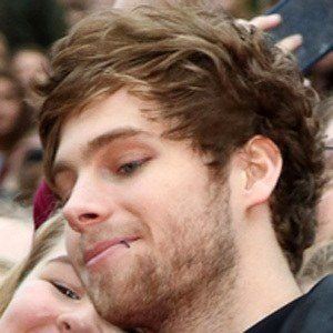 Luke Hemmings, 29 (Cantante pop)