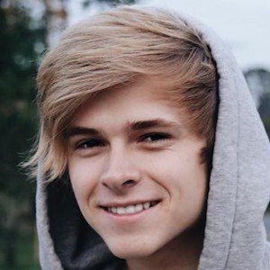 Luke Korns, 29 (YouTube明星)