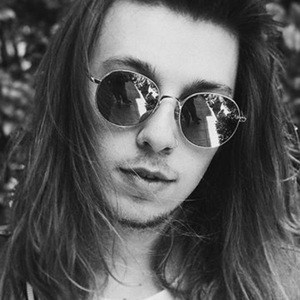 Luke McChesney image 3