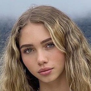 Luna Del Mar Pernia, 20 (Dancer)