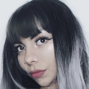 Luna Martínez, 28 (YouTube明星)