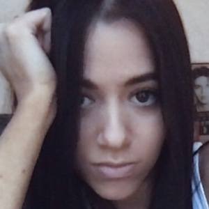 Lydia Kenney, 30 (Instagram Star)