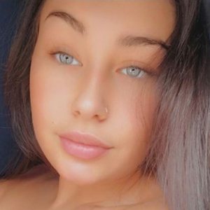 Lydia Mace, 24 (Instagram Star)