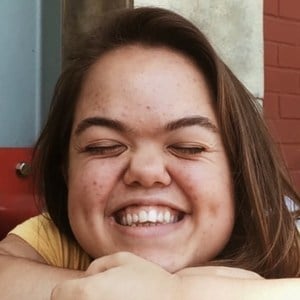 Lylli Stapper, 25 (TikTok Star)