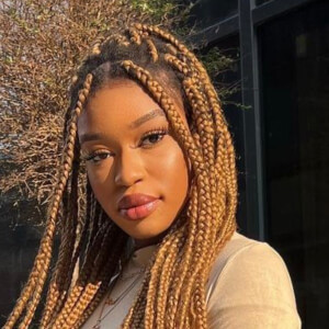 Lynda Flix, 24 (現實之星)