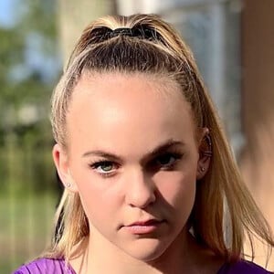 Lyza Brooks, 16 (Ginnasta)