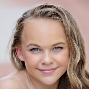 Lyza Brooks, 16 (体操运动员)