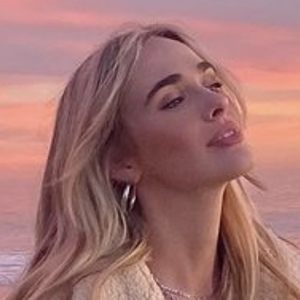 Lyzy Adler, 27 (Instagram-ster)