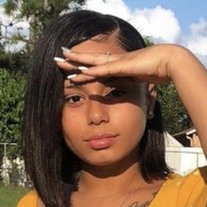 Maara, 24 (Ngôi sao Instagram)