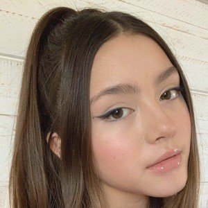 Mabel Chee, 19 (Model)