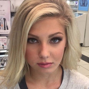 Macie Dickey, 21 (Cheerleader)