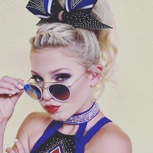 Macie Dickey, 21 (Cheerleader)