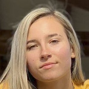 Mackenzie Skye image 4