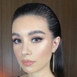 Madalyn Horcher image 8