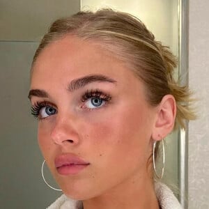 Maddie Francesca, 25 (Instagram Star)