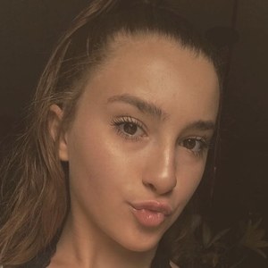 Maddie Irwin, 23 (TikTok Star)