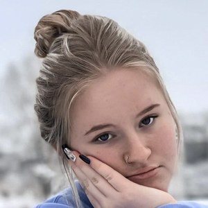 Maddie Wilkes, 20 (TikTok Star)