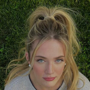 Madeline Grace Perry image 7