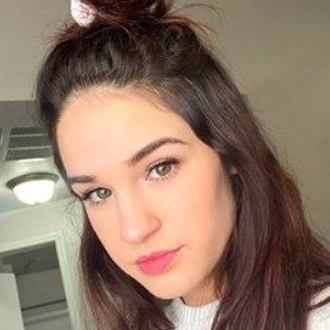 Madeline Lloyd image 4