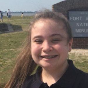 Madeline Silinskie, 21 (YouTube明星)