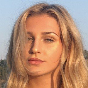 Madi Monroe, 21 (Estrella de TikTok)