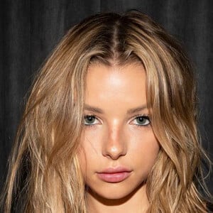 Madi Teeuws image 12