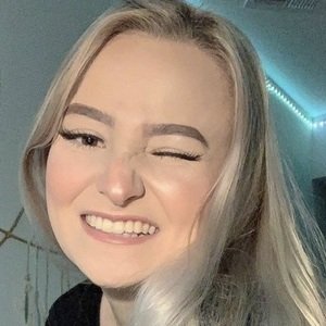 Madilyn Claire image 3