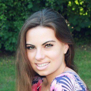 Madison Axford, 29 (YouTube Star)