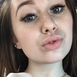 Madison Farmer, 24 (Instagram明星)