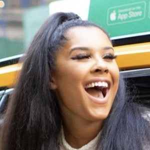 Madison Murrell, 31 (Visagistin)