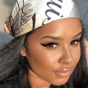 Madison Murrell, 31 (Visagistin)