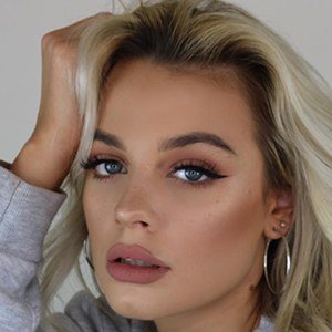 Madison Sarah Knowles, 28 (YouTube明星)