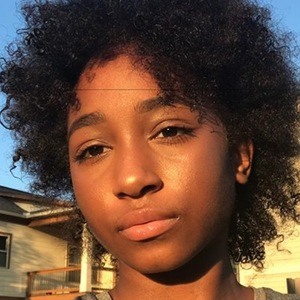 Madox Pink Heart, 21 (Pop Singer)