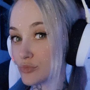 Mads Kadie, 33 (TikTok Star)