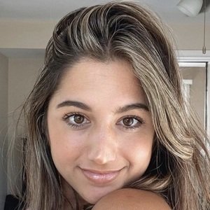 Mady Kelly, 28 (YouTube Star)